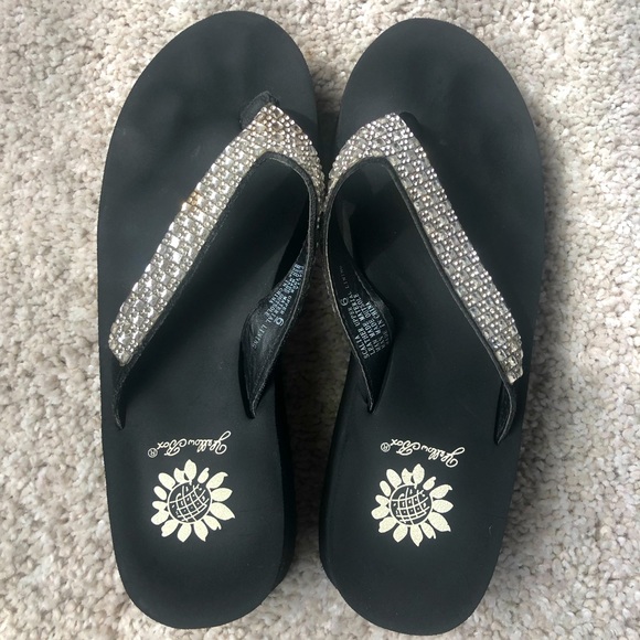 🎆🎇3for$9 Yellow Box black Wedge Flip flops- 6/7 - Picture 2 of 4